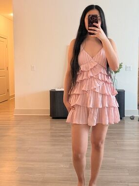 Blush Pink ruffle mini Dress Forever 21 size medium